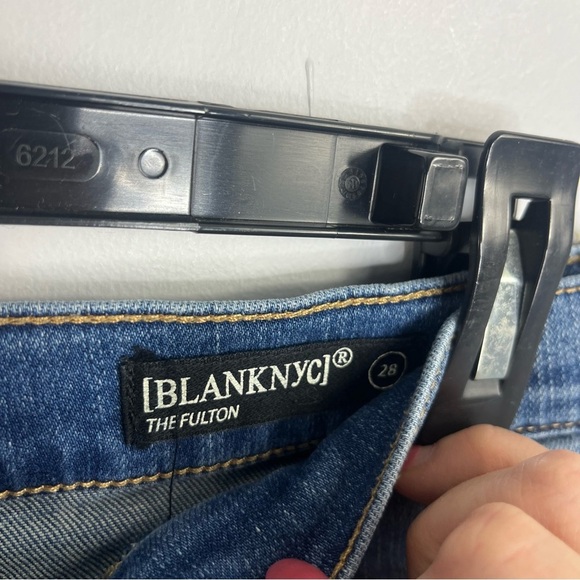 Blank NYC Size 28 The Fulton Roll Up Shorts Denim Stretch UU13 - Picture 3 of 6